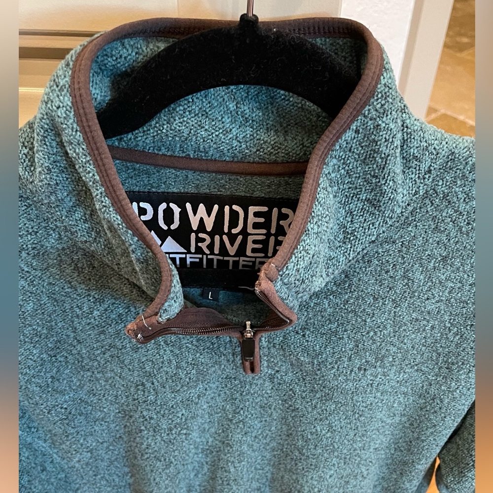 Powder River Women’s Pullover - Picture 2 of 4
